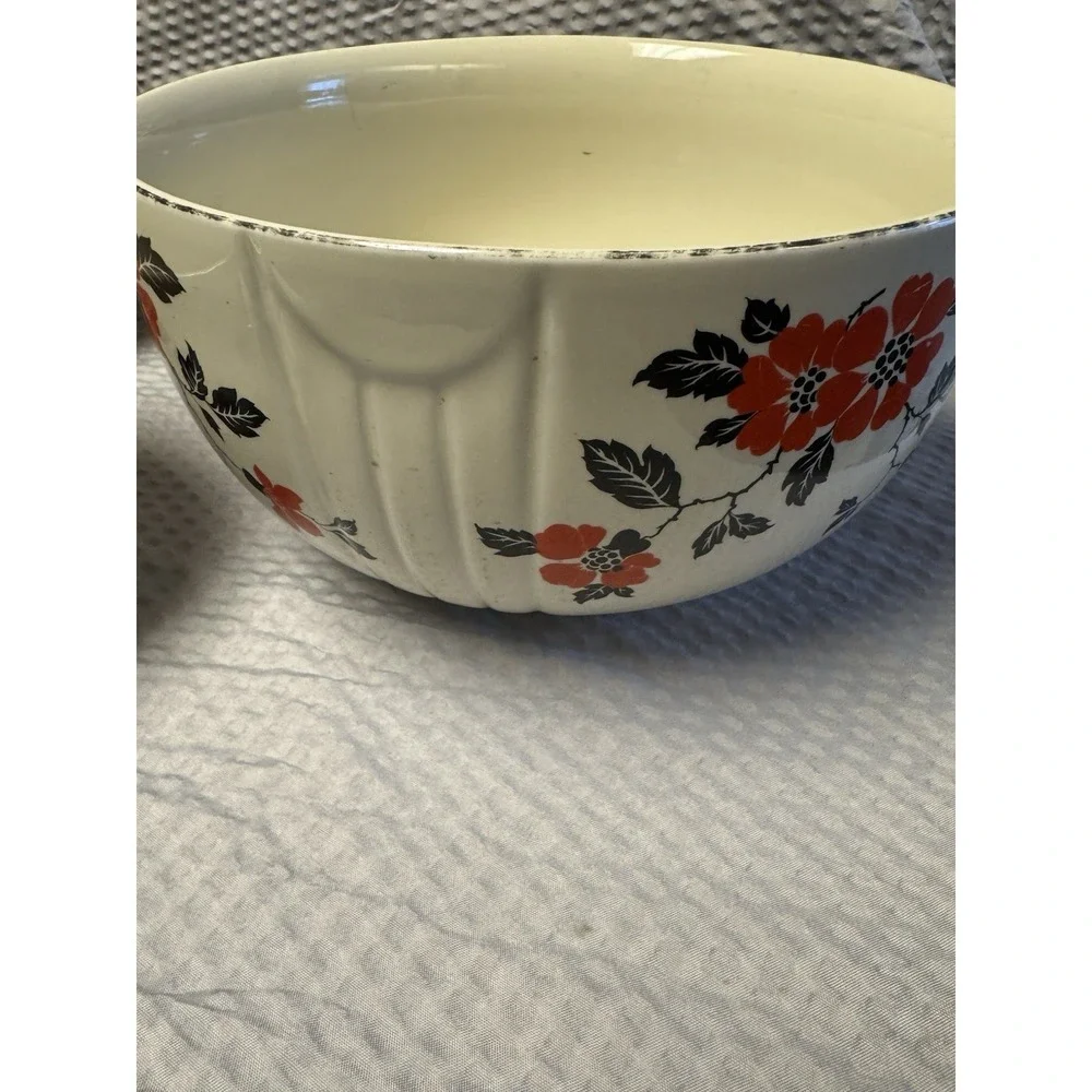 Vintage Poppy Hall Ceramic 3 Piece Bowl Set 8.75